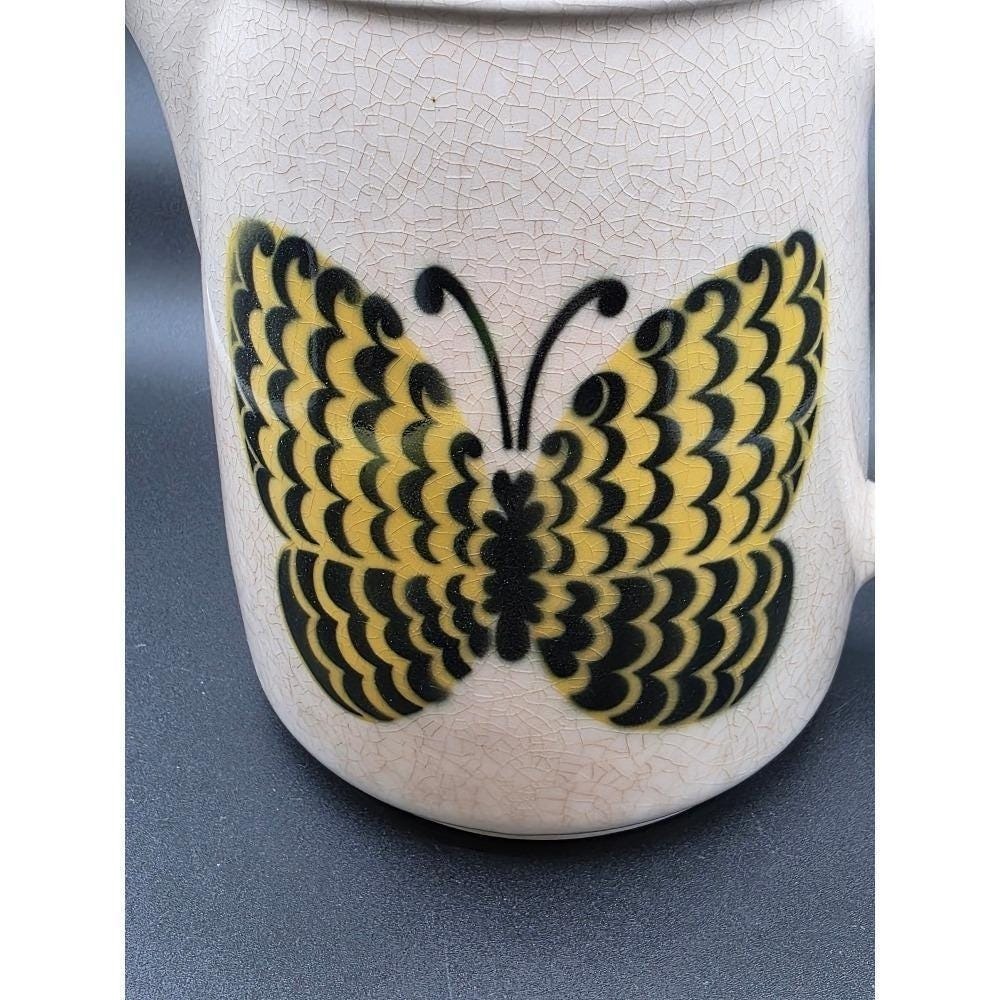 Vintage MCM Arabia Finland Yellow Butterly Pitcher Cream Crackle Glaze - Picture 4 of 10